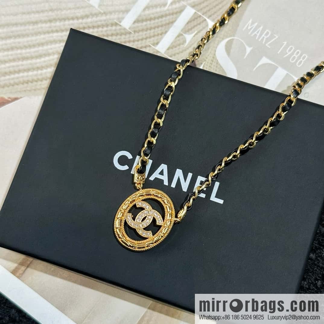 New ☑️ CHANEL double C oval black leather rope necklace