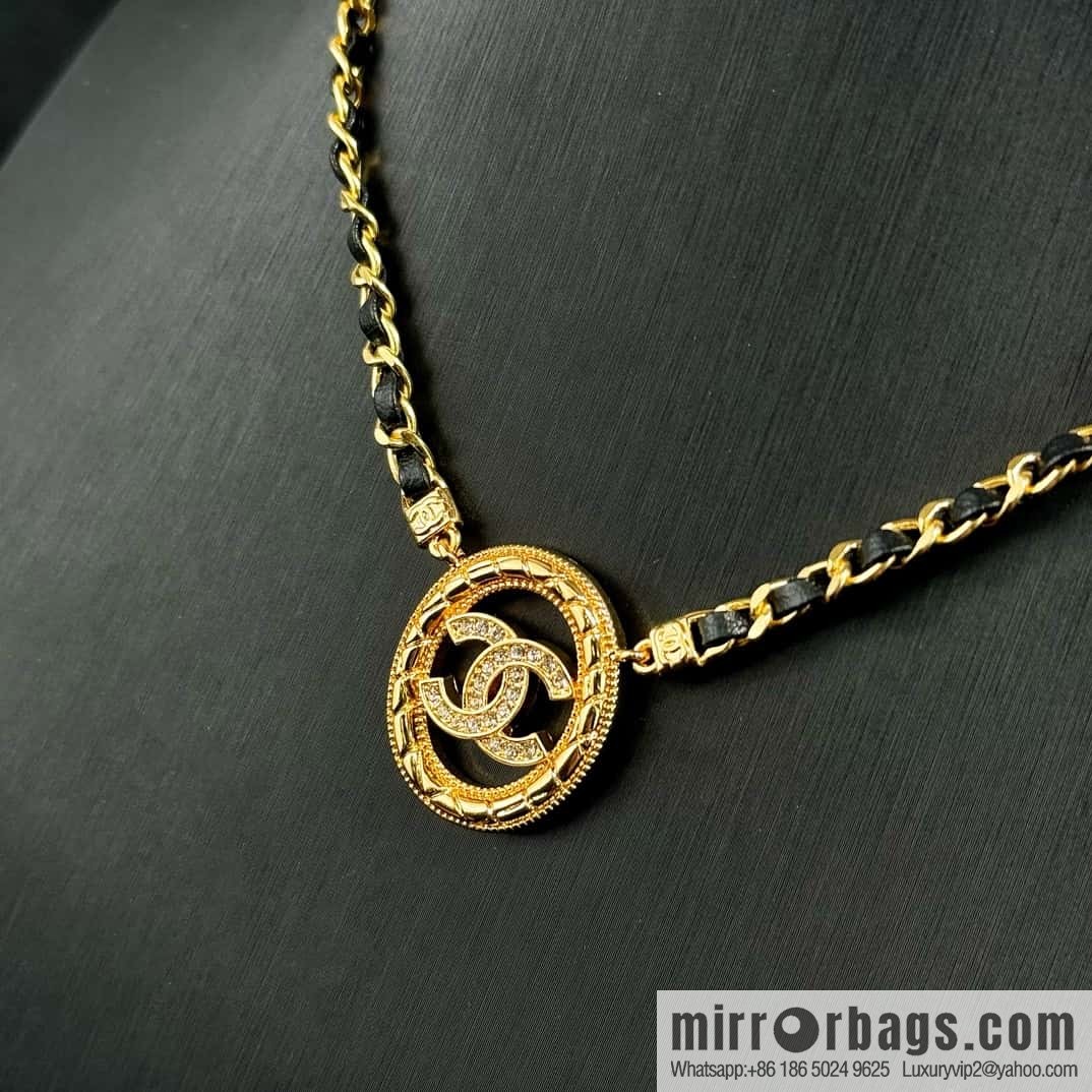 New ☑️ CHANEL double C oval black leather rope necklace