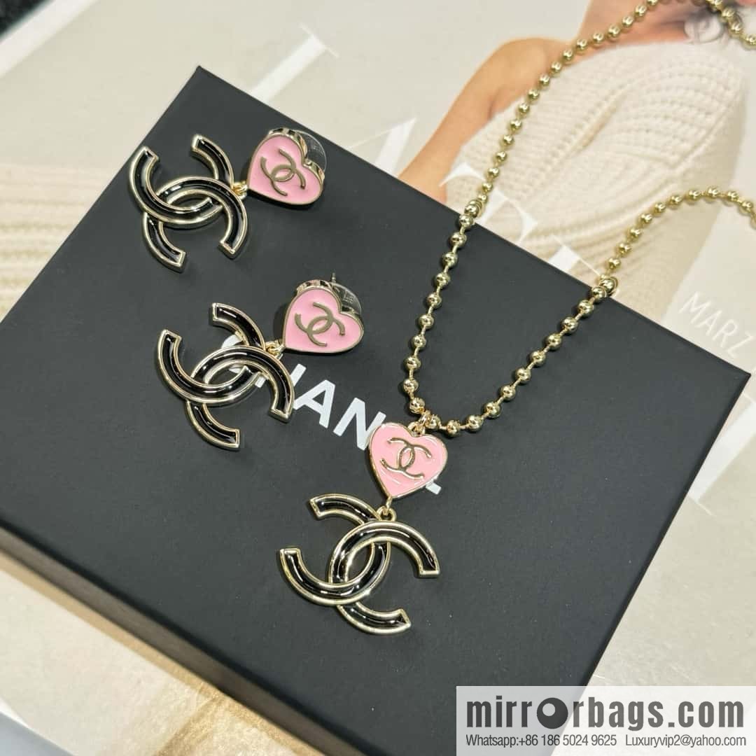 New ☑️ CHANEL double C peach heart love, earrings stud earrings