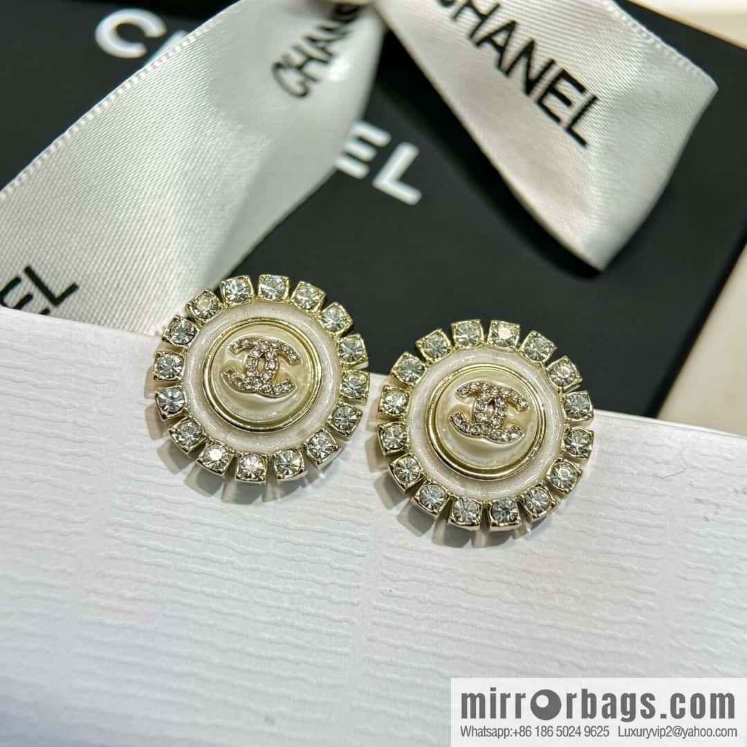 New ☑️ CHANELC1 double C full diamond pearl earrings