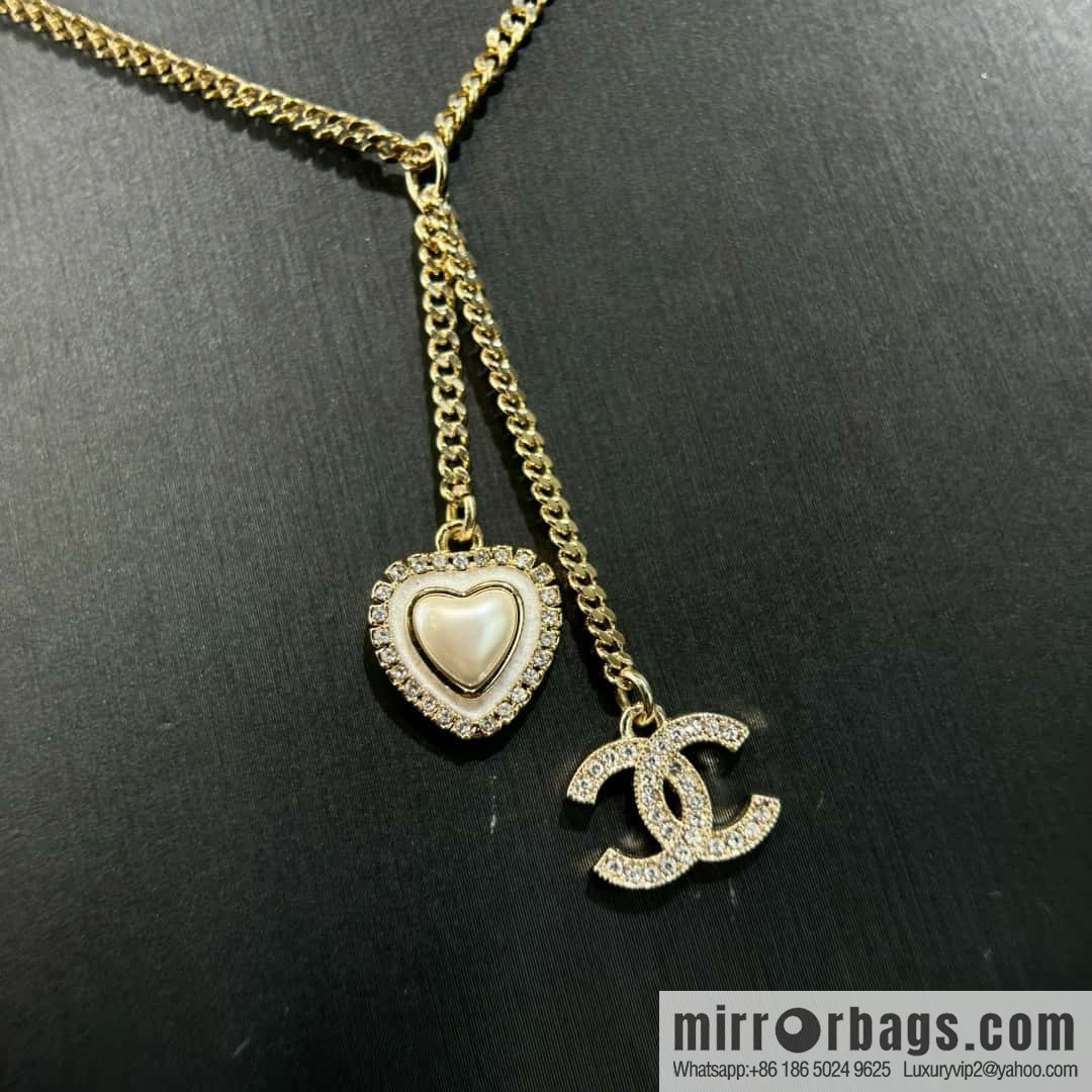 New ☑️ CHANEL double C peach heart love pearl necklace