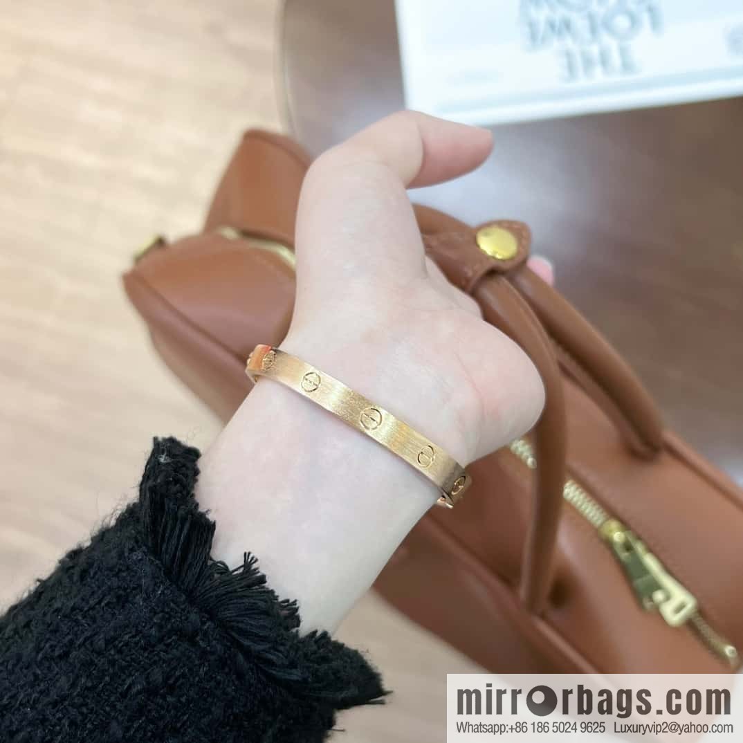 ❗️New ❗️ ☀️ ☀️ Cartier brushed LOVE bracelet ☀️