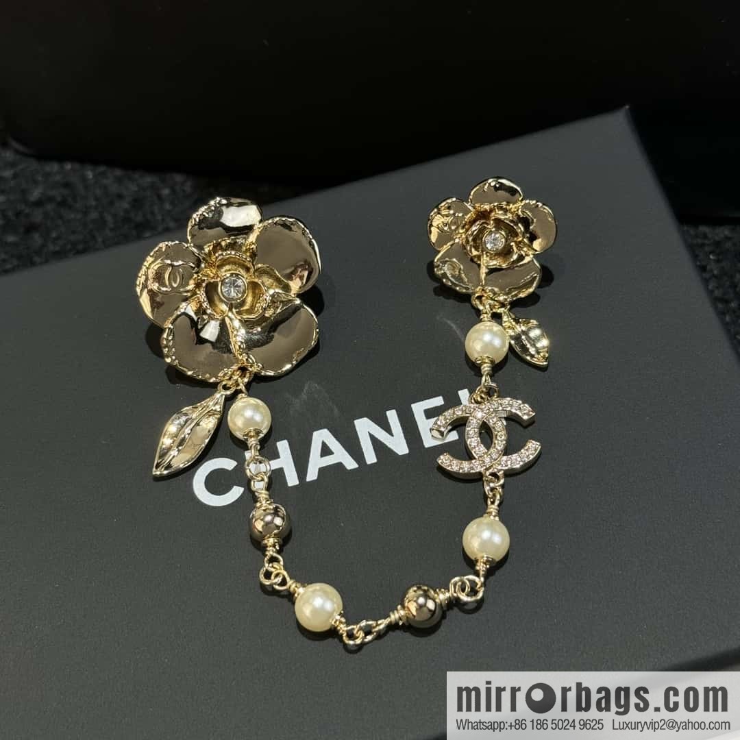 ❗️New ❗️☀️ New ☑️ Chanel Double C Gold Camellia Brooch ☀️