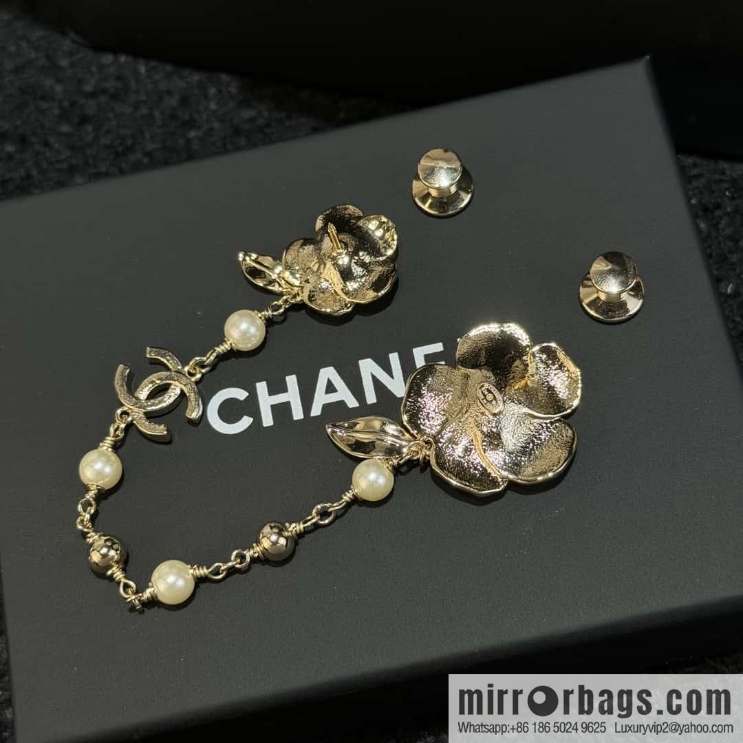 ❗️New ❗️☀️ New ☑️ Chanel Double C Gold Camellia Brooch ☀️
