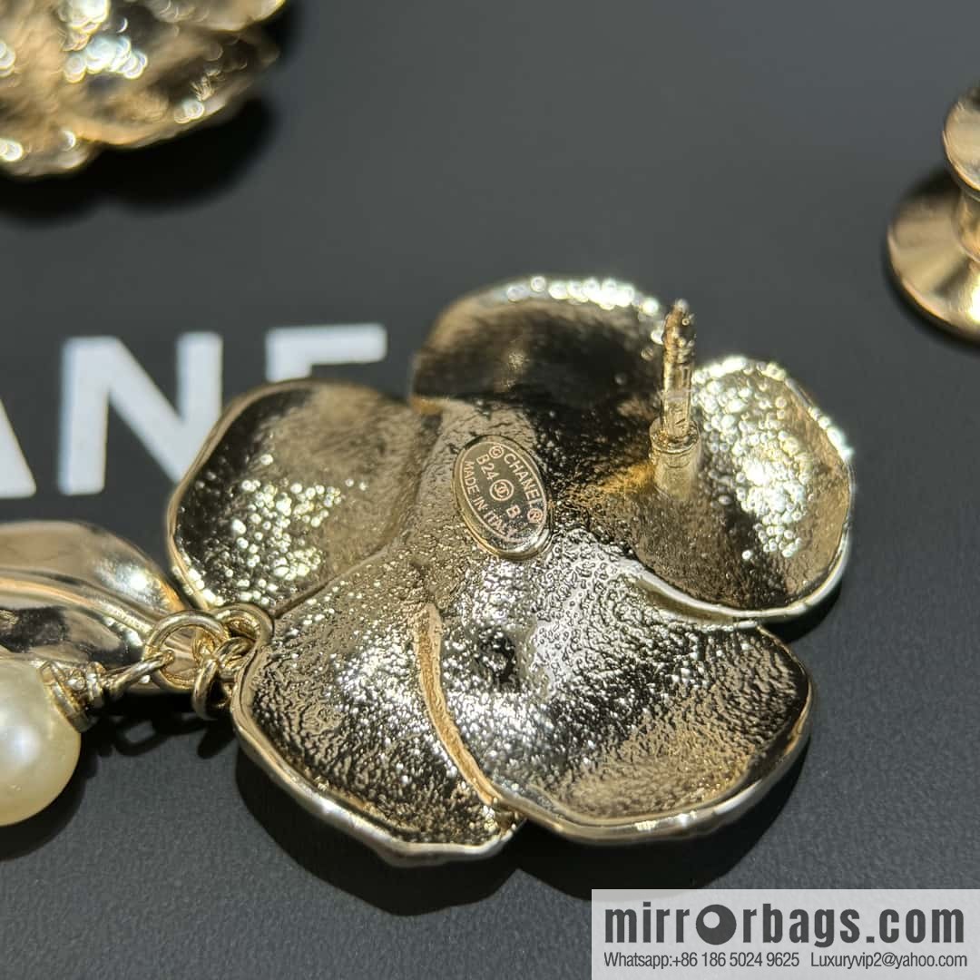 ❗️New ❗️☀️ New ☑️ Chanel Double C Gold Camellia Brooch ☀️