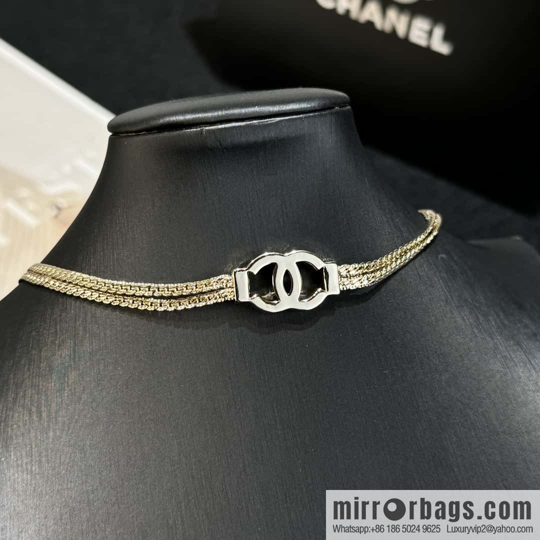 ❗️New ❗️☀️ New ☑️ Chanel Gold Double C Double Snake Bone Chain Necklace ☀️