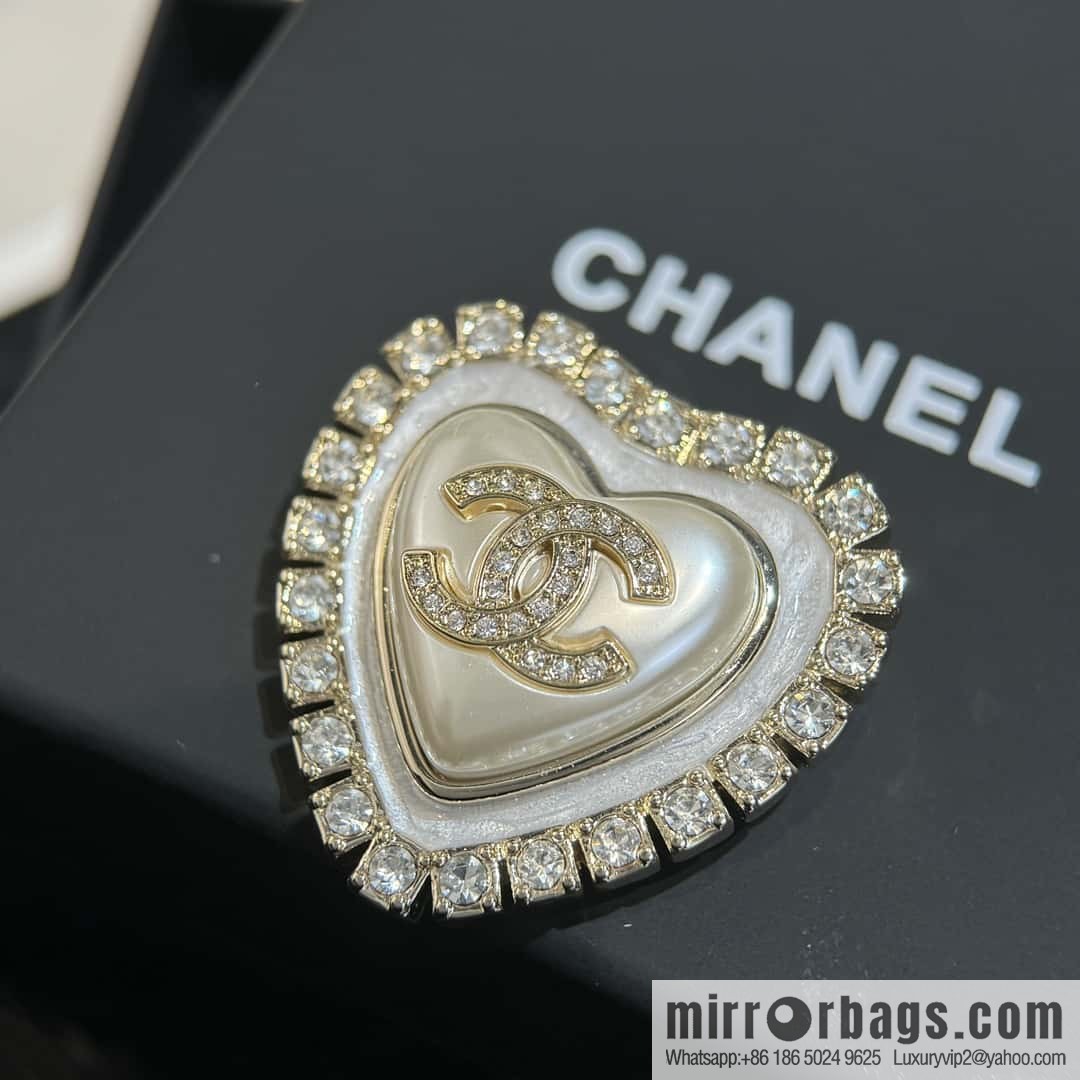 ❗️New ❗️☀️ New ☑️ Chanel Double C Full Diamond Peach Heart Love Brooch ☀️