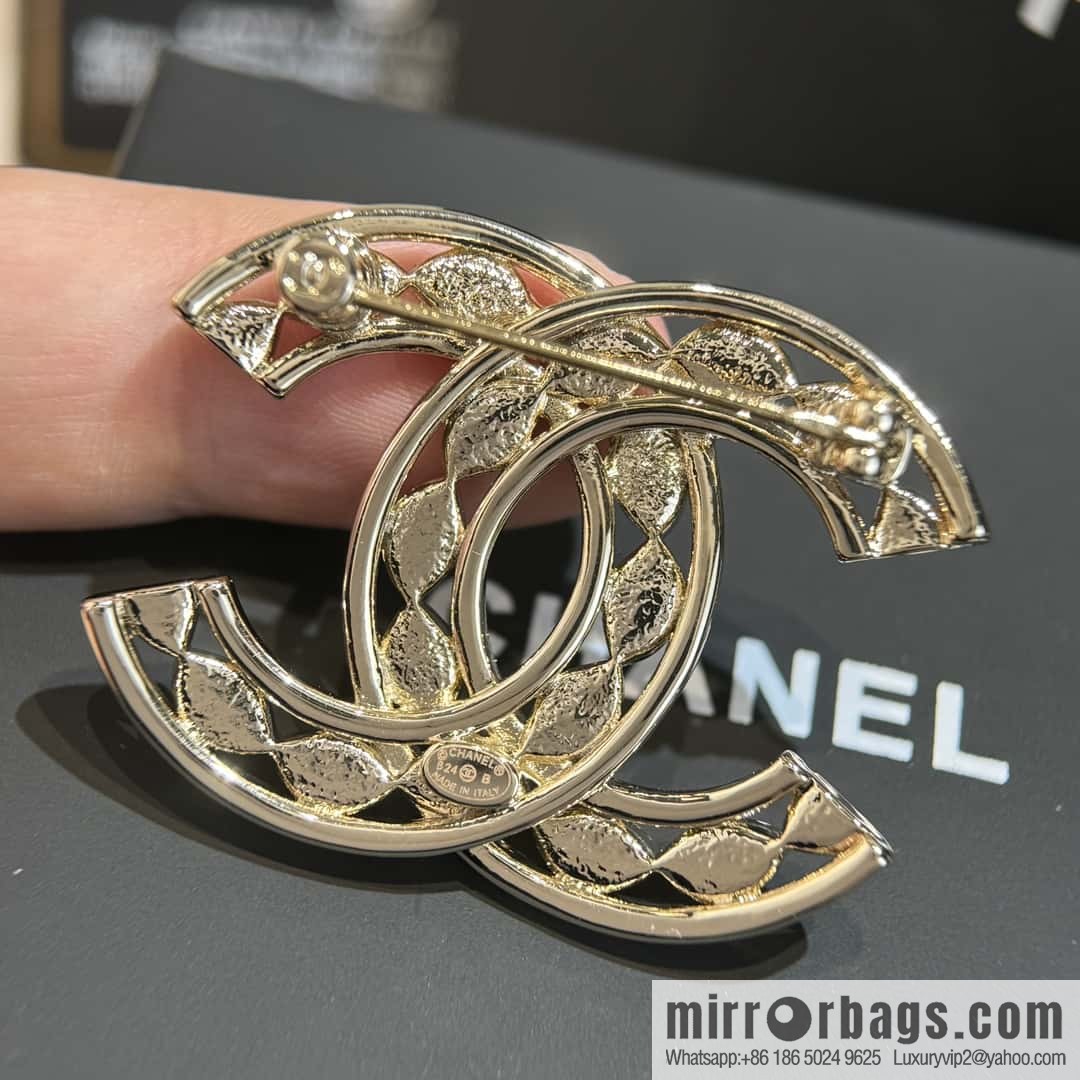 ❗️New ❗️☀️ New ☑️ Chanel Double C Horse Eye Diamond Brooch ☀️