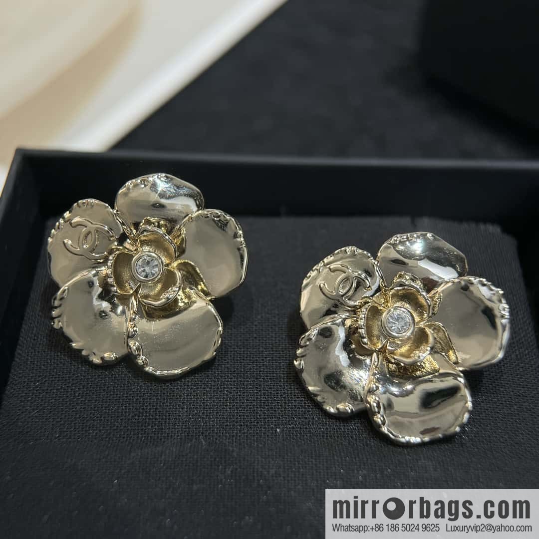 ❗️New ❗️ ☀️ new ☑️ Chanel double c round stud earrings ☀️