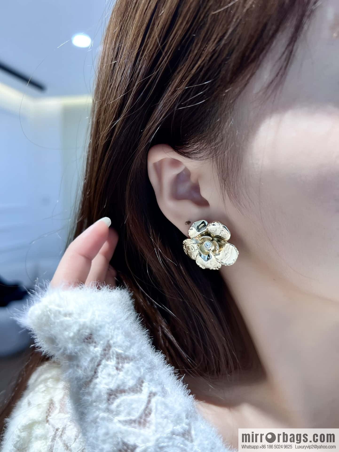 ❗️New ❗️ ☀️ new ☑️ Chanel double c round stud earrings ☀️