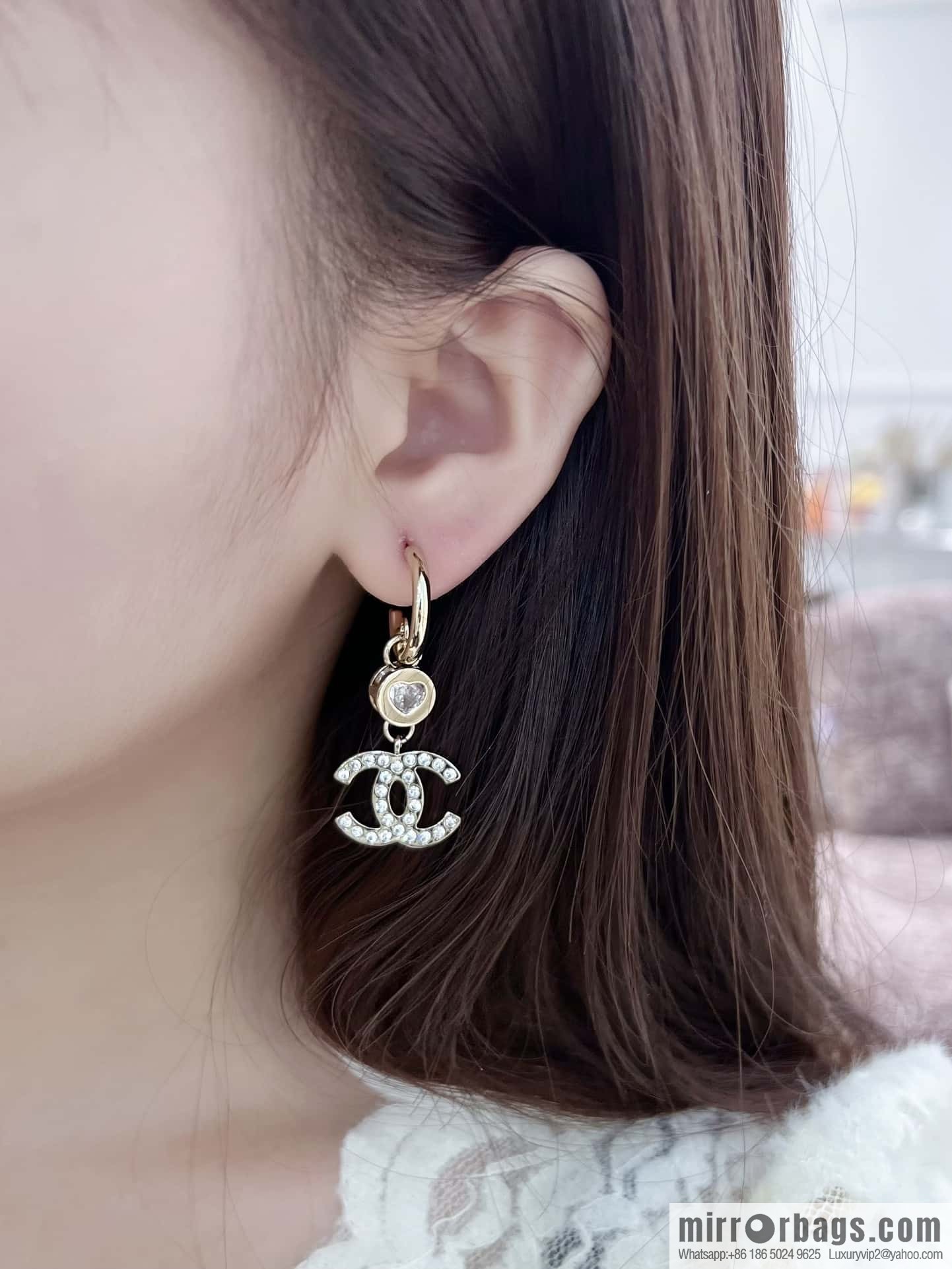 ❗️New ❗️ new ☑️ chanel c3 double c peach heart love stud earrings ☀️