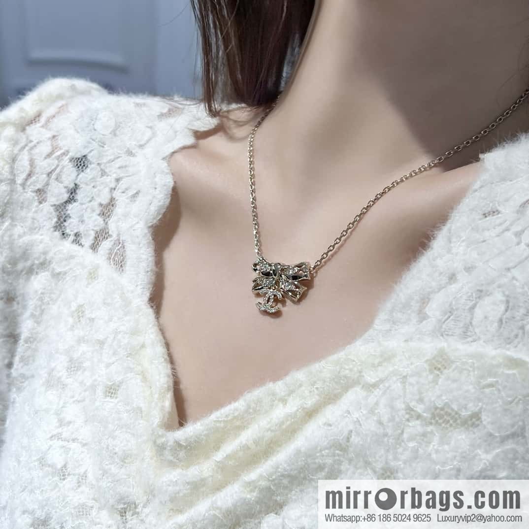 ❗️New ❗️ ☀️ new ☑️ Chanel double c bow necklace ☀️