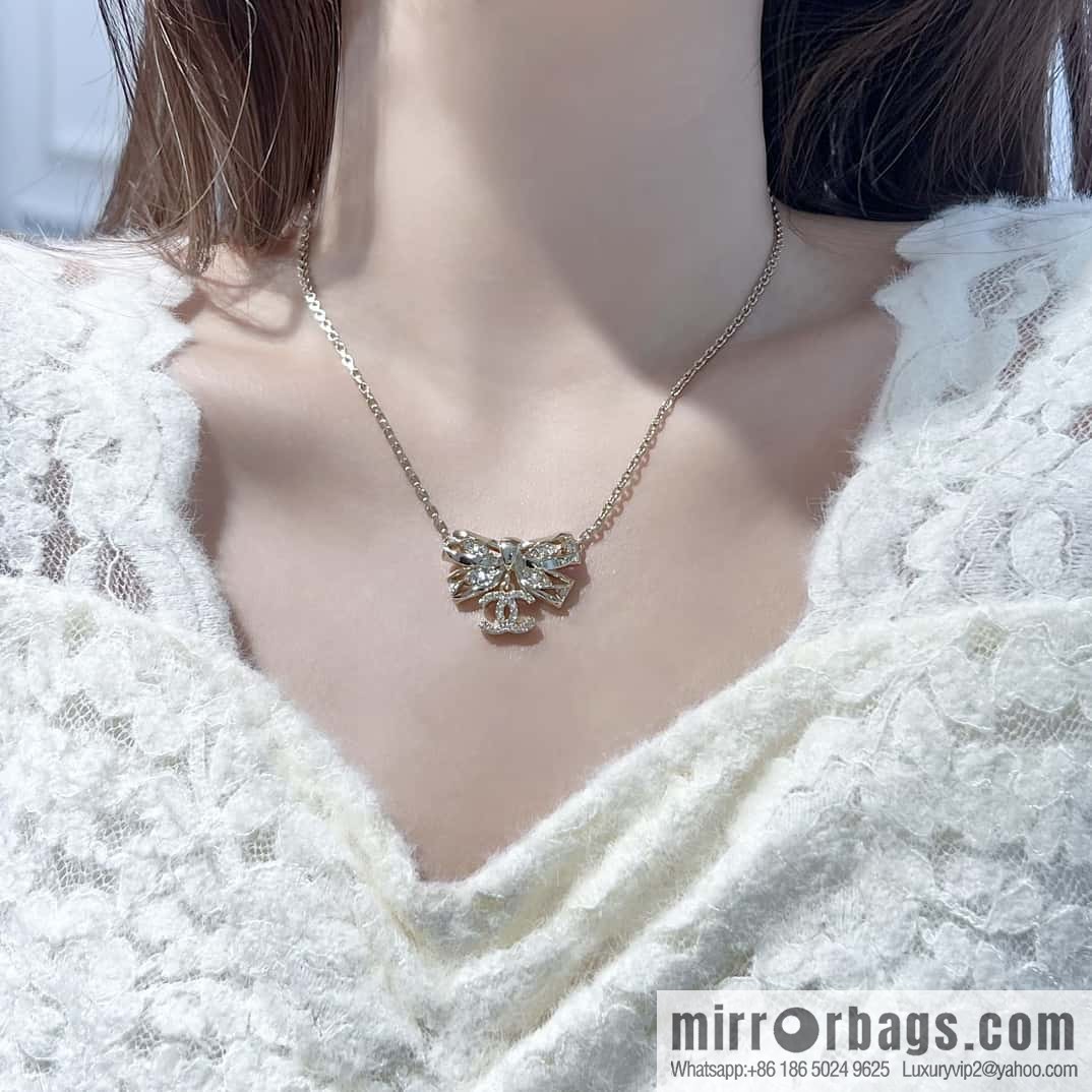 ❗️New ❗️ ☀️ new ☑️ Chanel double c bow necklace ☀️