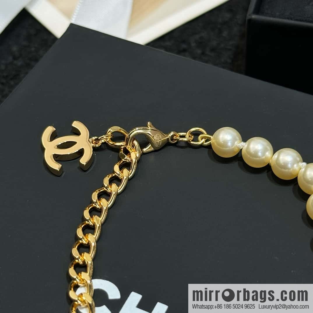 ❗️New ❗️☀️ New ☑️ Chanel Double C Round Button Pearl Necklace ☀️