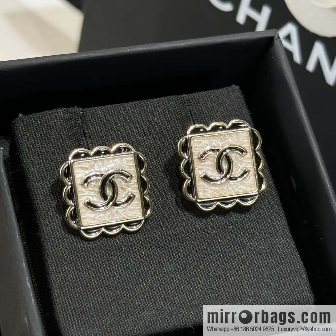 ❗️New ❗️☀️ new ☑️ chanel c1 double c square stud earrings ☀️