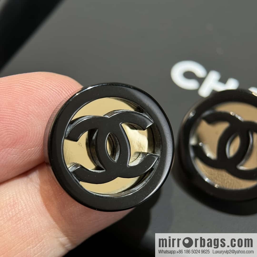 ❗️New ❗️☀️ new ☑️ chanel c1 double c round acrylic stud earrings ☀️
