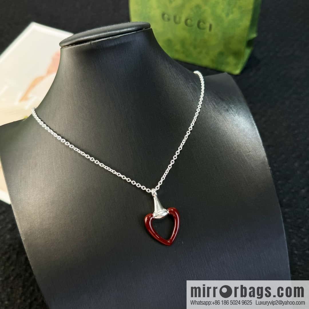 ❗️New ❗️☀ New Gucci Gucci peach heart love necklace ☀