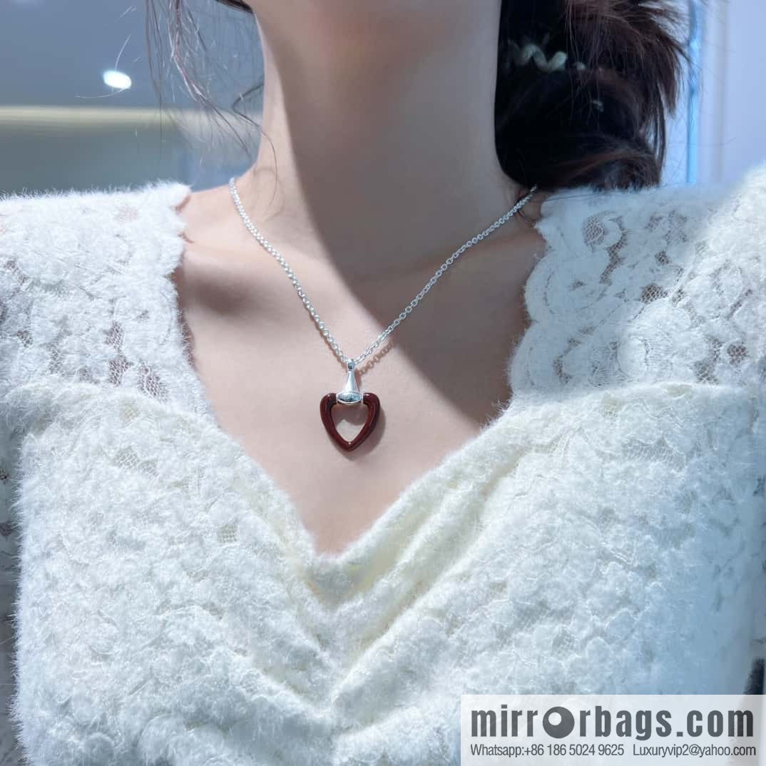 ❗️New ❗️☀ New Gucci Gucci peach heart love necklace ☀