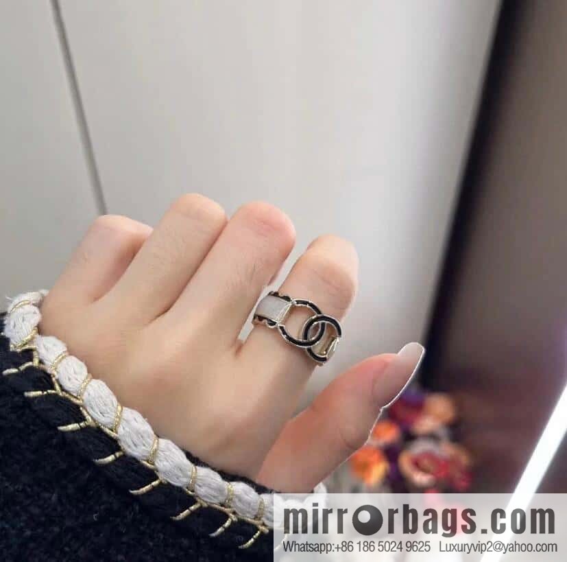 ❗️New ❗️☀️ New ☑️ Chanel Double C Ring ☀️