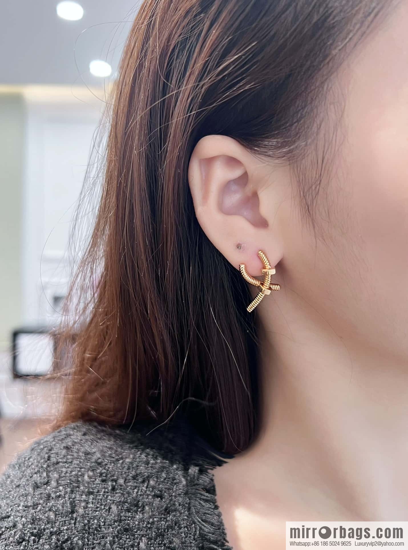 ❗New ❗ ☀️ ☀ Cartier Cartier Cross Screw Nut Earrings ☀