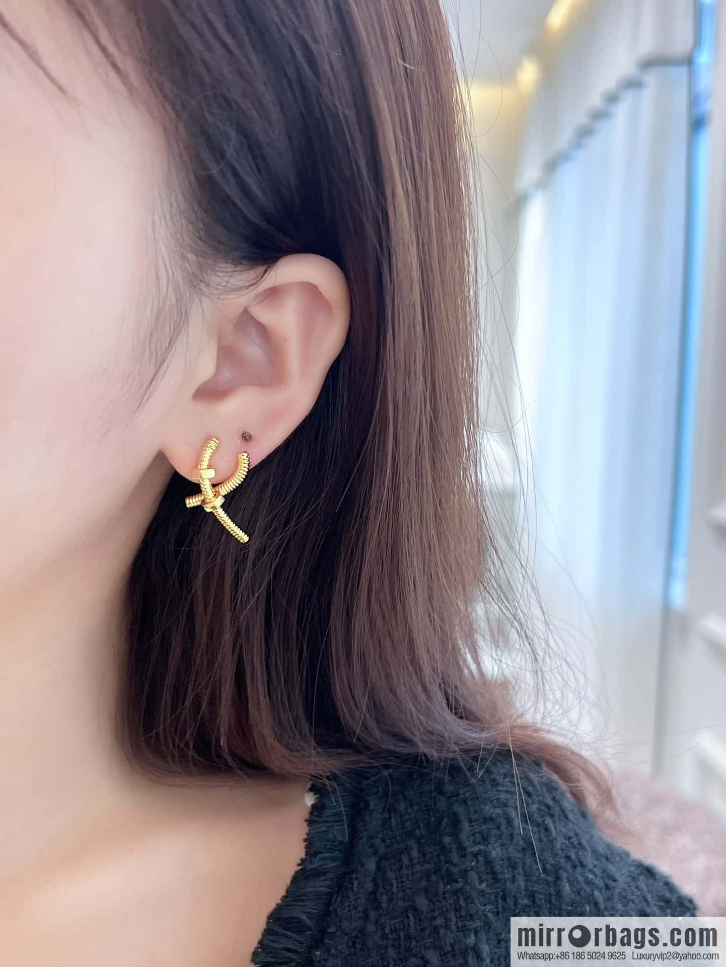 ❗New ❗ ☀️ ☀ Cartier Cartier Cross Screw Nut Earrings ☀