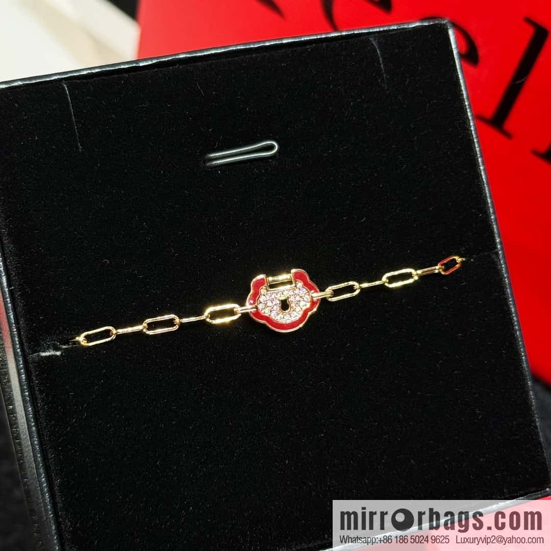 Qeelin Yu Yi Ruyi lock bracelet