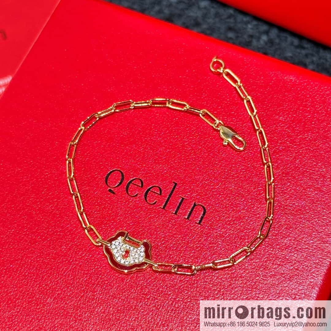 Qeelin Yu Yi Ruyi lock bracelet