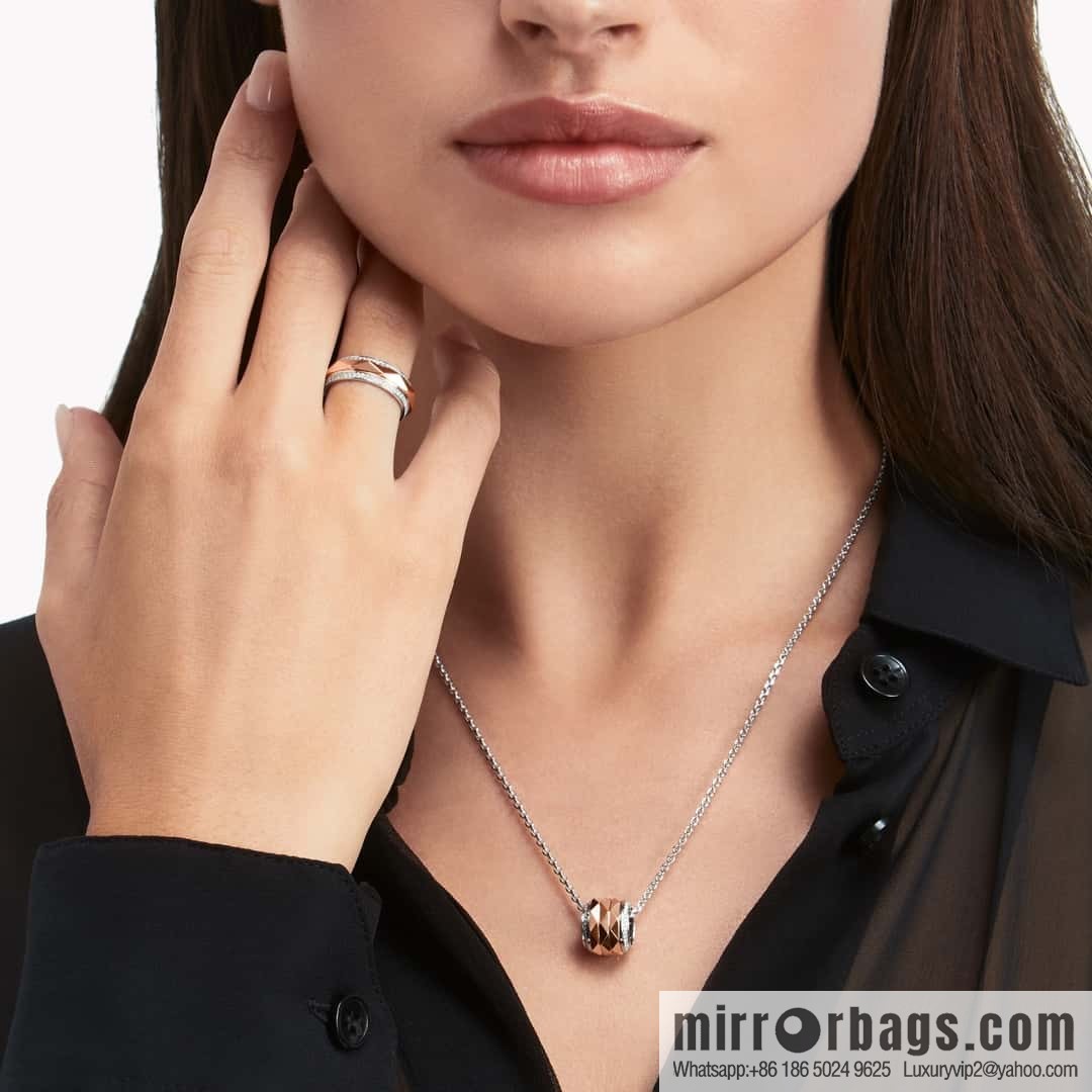 GRAFF Graff three-ring color separation necklace