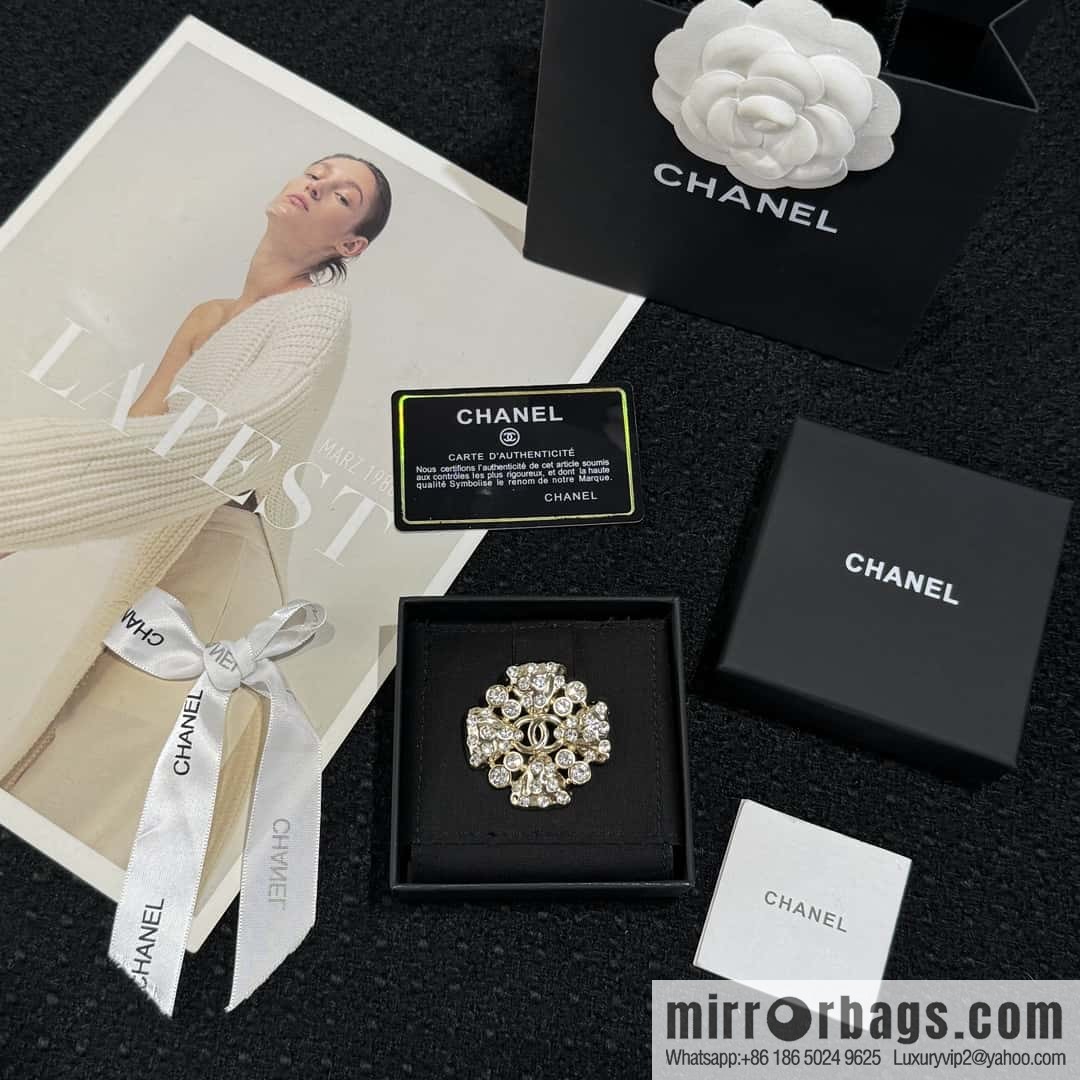 ❗️New ❗️☀️ New ☑️ Chanel Double C Clover Brooch ☀️