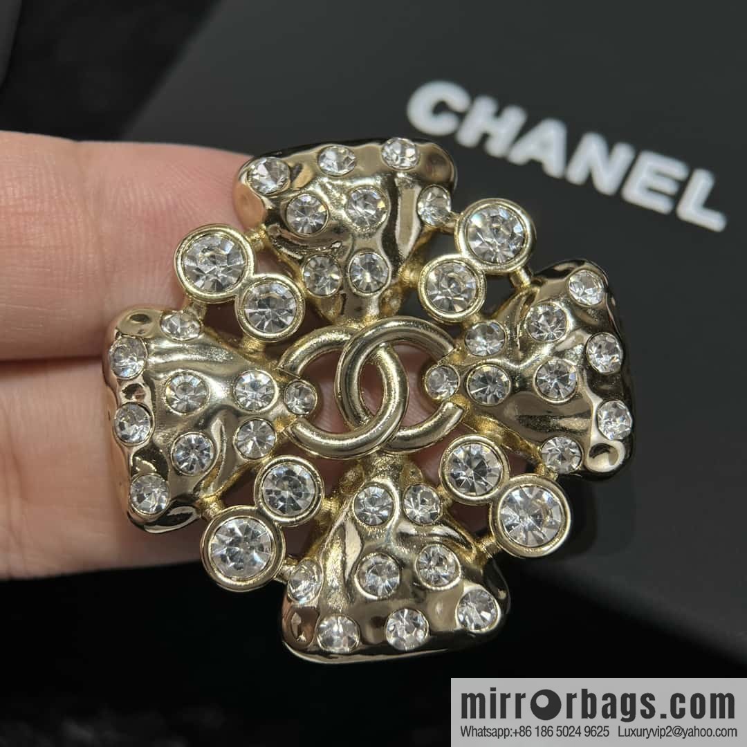 ❗️New ❗️☀️ New ☑️ Chanel Double C Clover Brooch ☀️