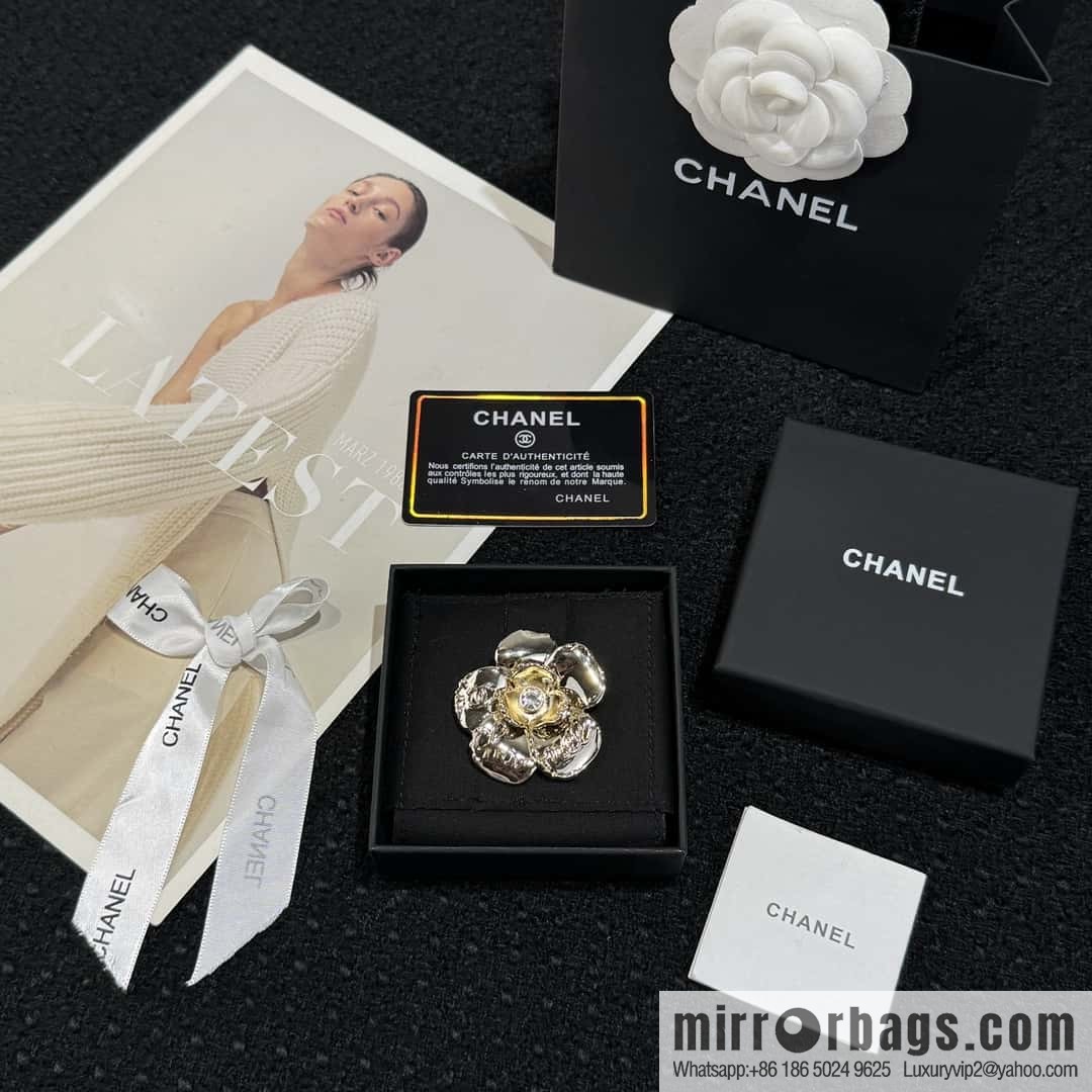 ❗️New ❗️ ☀️ New ☑️ Chanel Double C Gold Camellia Brooch ☀️