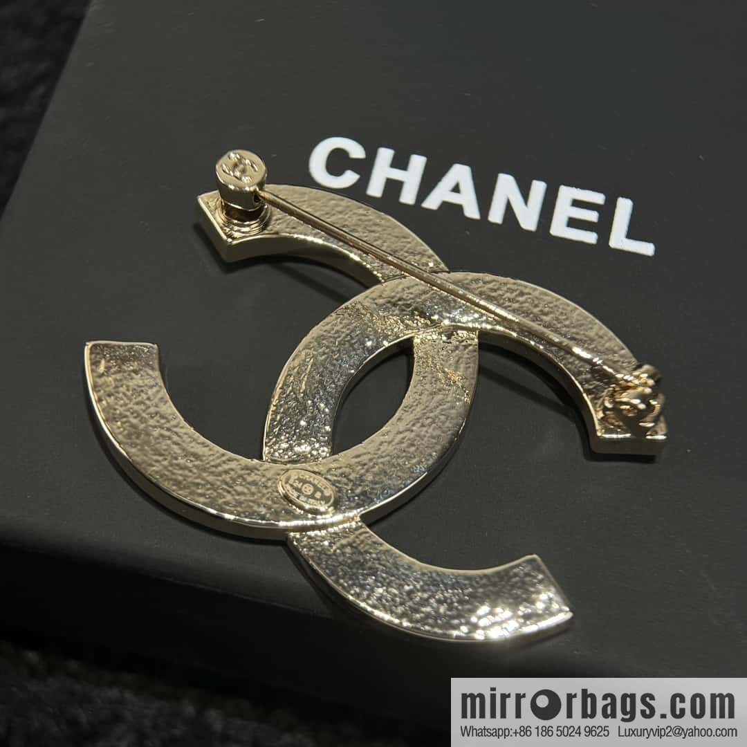❗️New ❗️ Chanel brooch ☀️ new ☑️ Chanel double c brooch ☀️