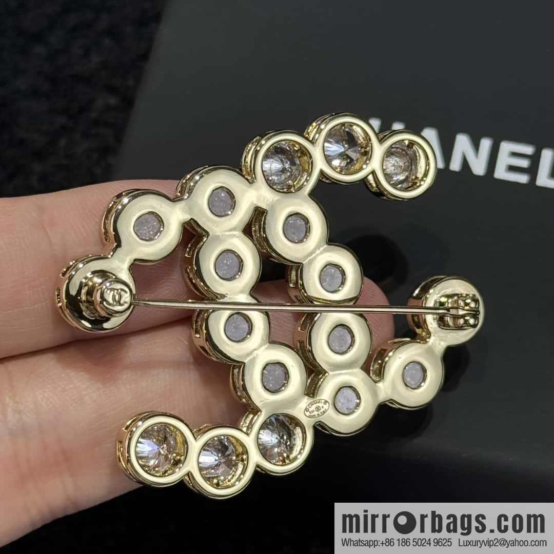 ❗️New ❗️☀️ New ☑️ Chanel Double C Round Diamond Brooch ☀️