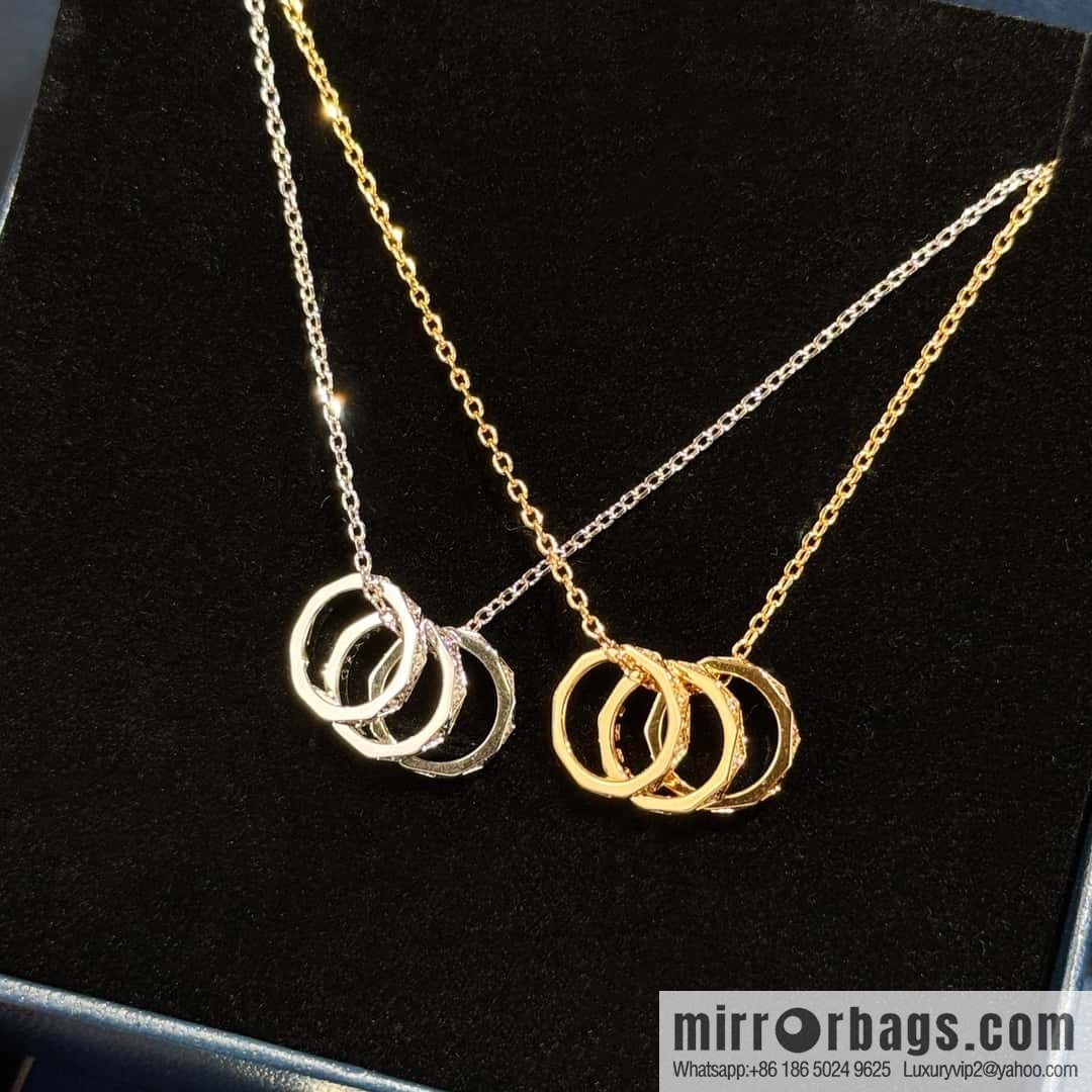 GRAFF Graff three-ring necklace