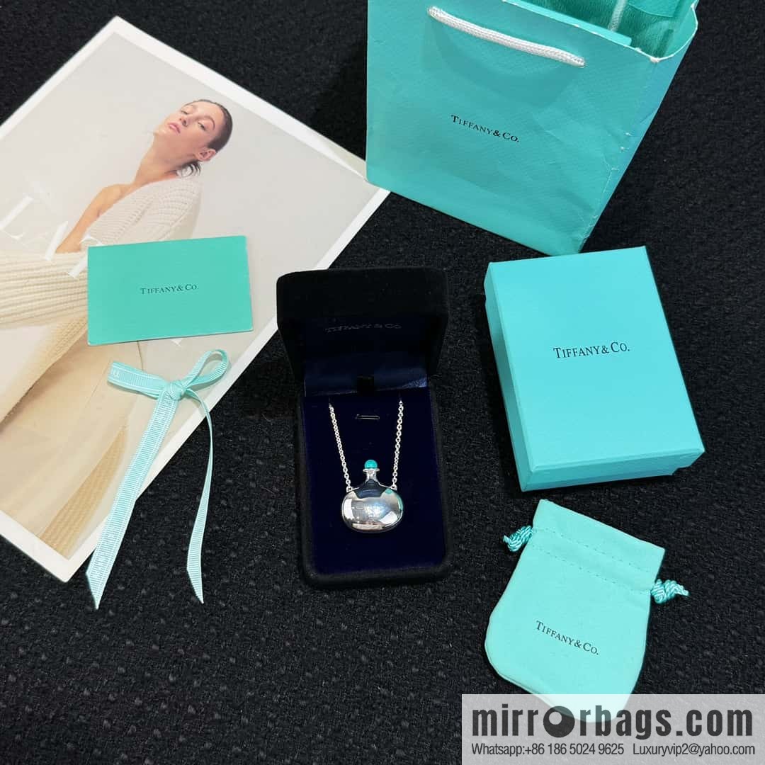 ❗️New ❗️ New ☑️ TIFFANY & Co. Glossy wine jug kettle necklace