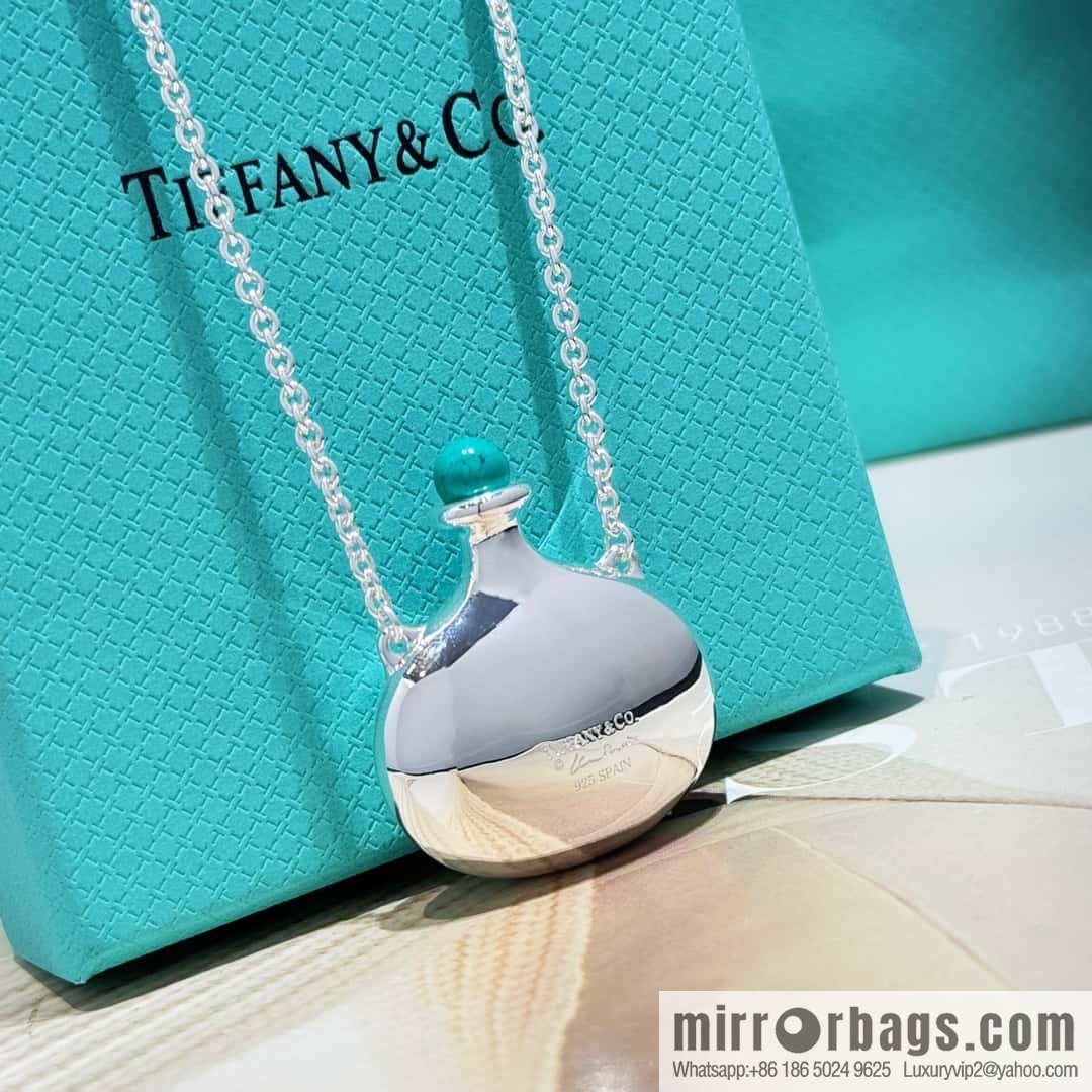 ❗️New ❗️ New ☑️ TIFFANY & Co. Glossy wine jug kettle necklace