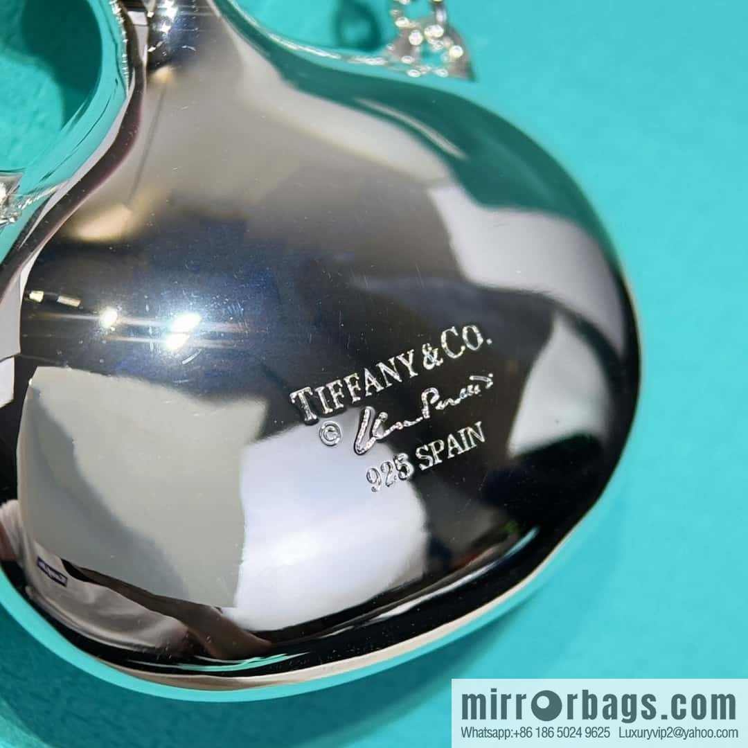 ❗️New ❗️ New ☑️ TIFFANY & Co. Glossy wine jug kettle necklace