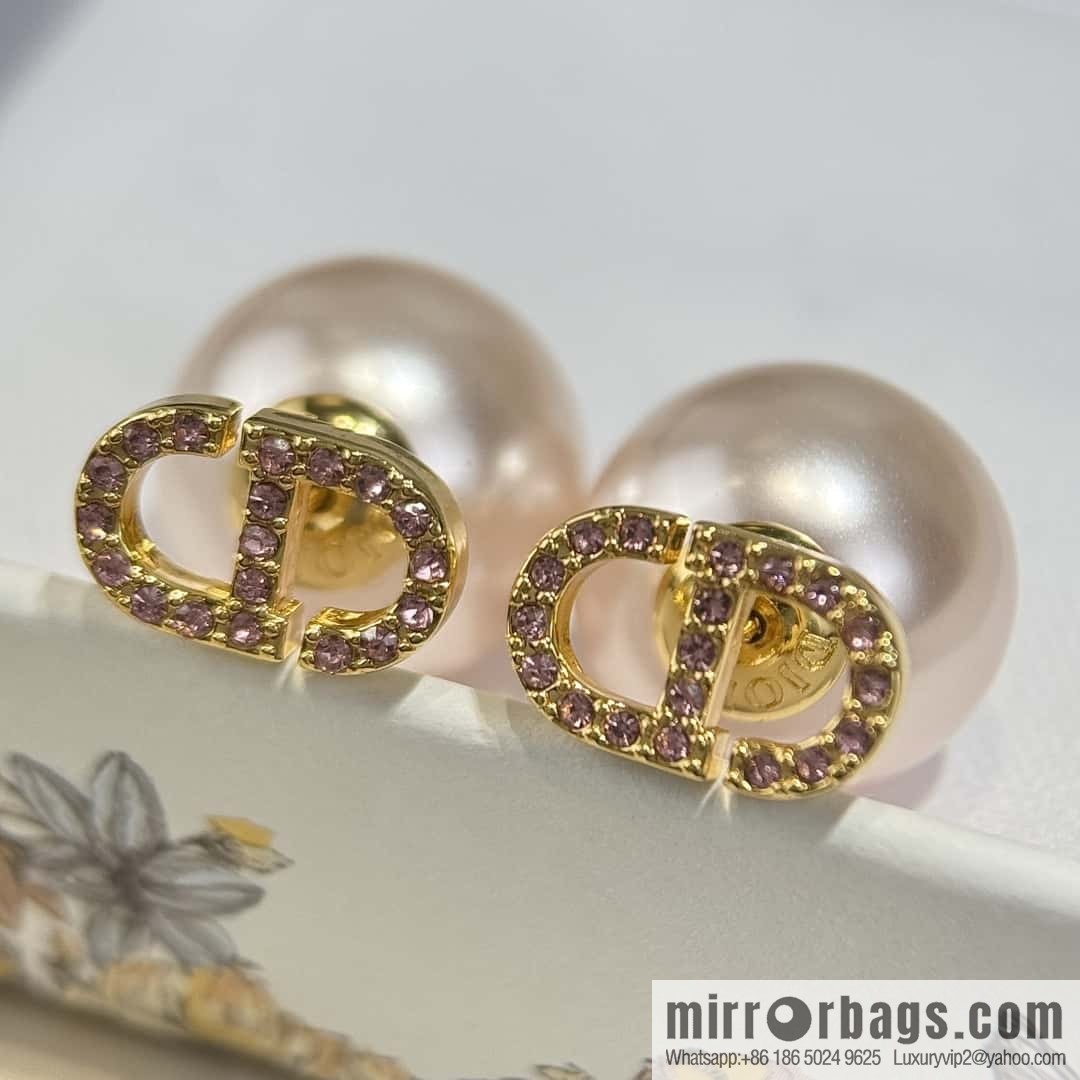 New ☑️ DIOR CD pink pearl stud earrings