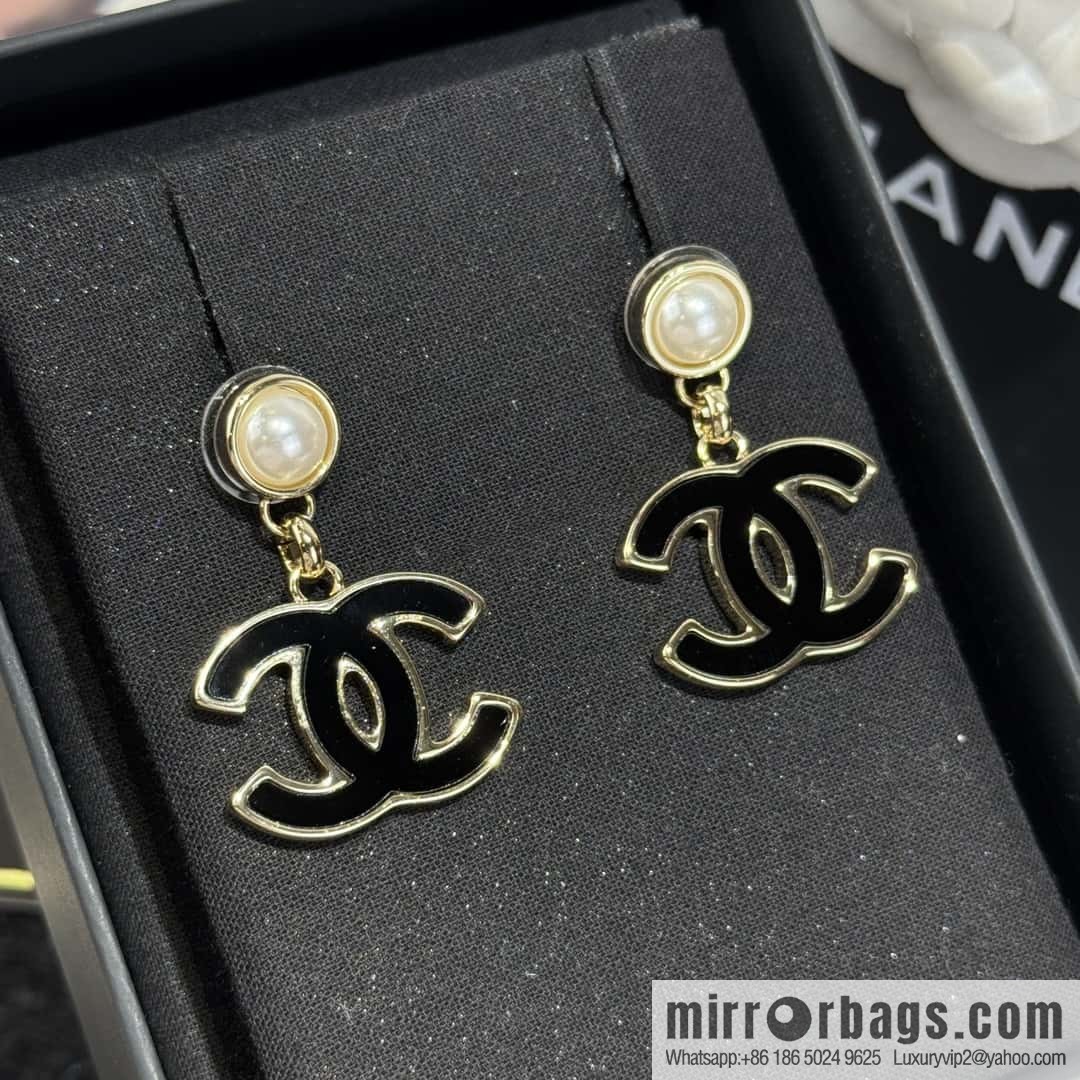 ❗️New ❗️☀️ new ☑️ chanel c2 double c black stud earrings ☀️