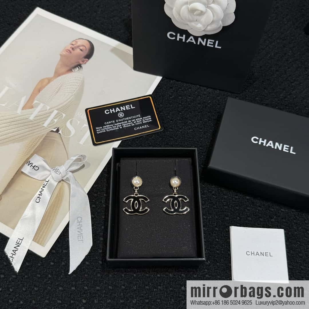 ❗️New ❗️☀️ new ☑️ chanel c2 double c black stud earrings ☀️