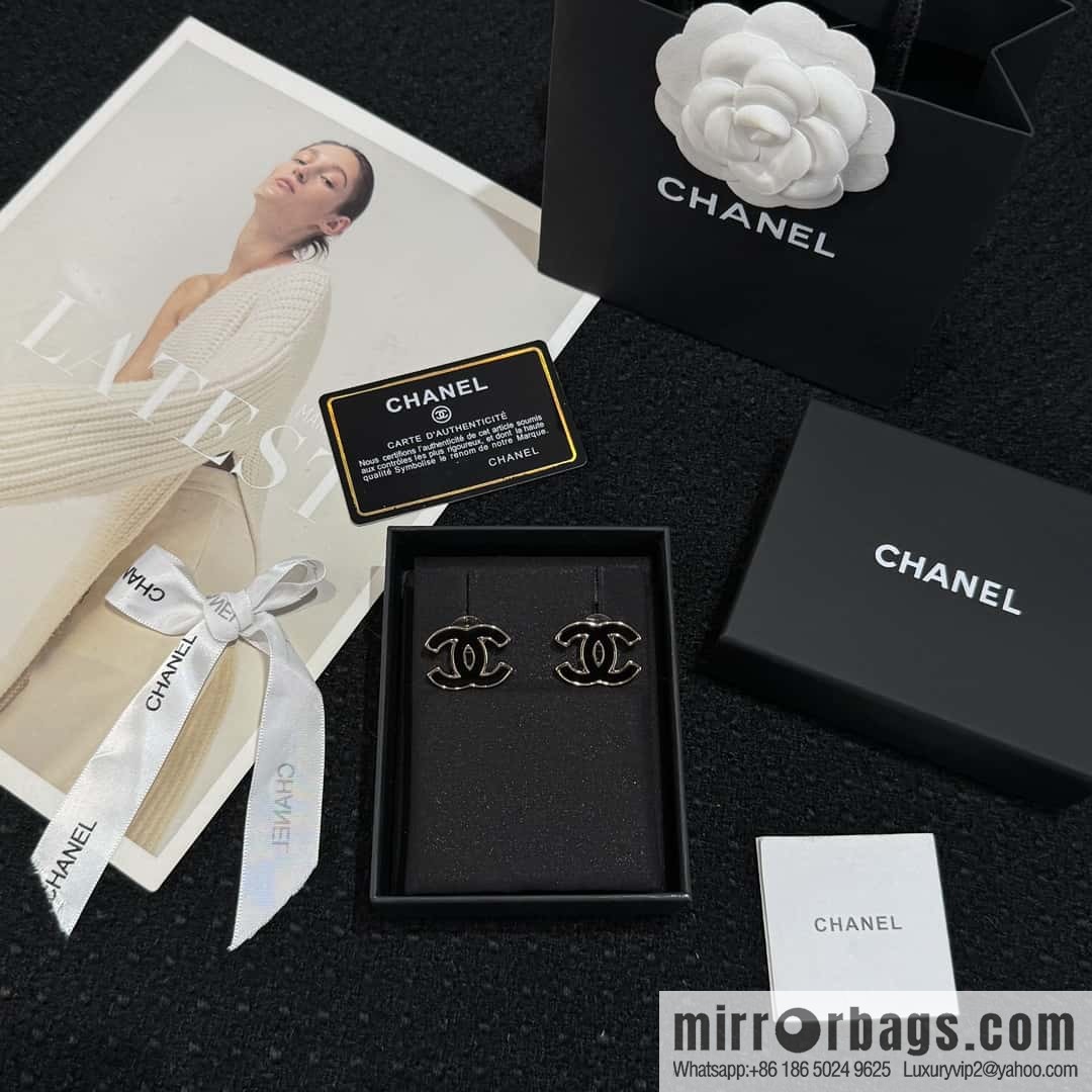 ❗️New ❗️☀️ new ☑️ chanel c1 double c black stud earrings ☀️