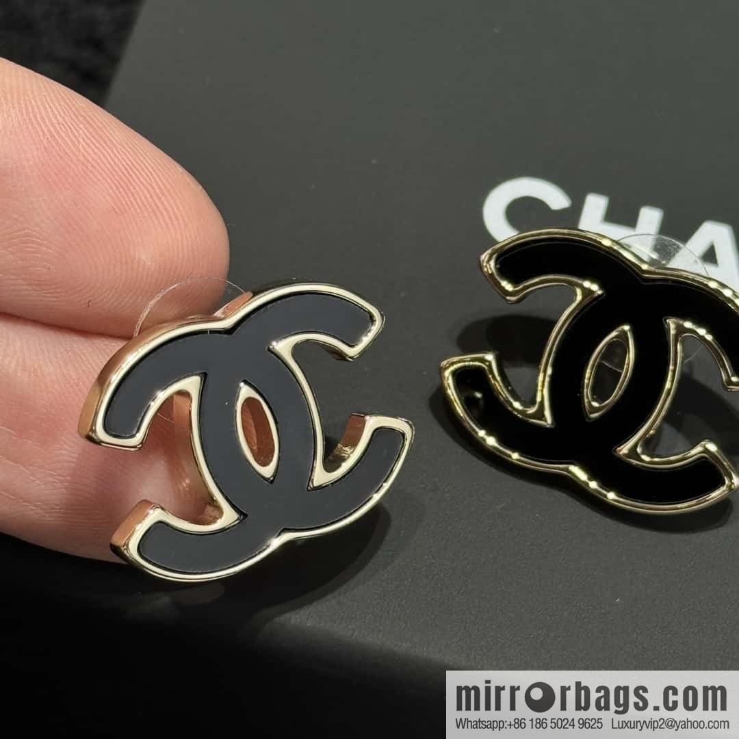 ❗️New ❗️☀️ new ☑️ chanel c1 double c black stud earrings ☀️