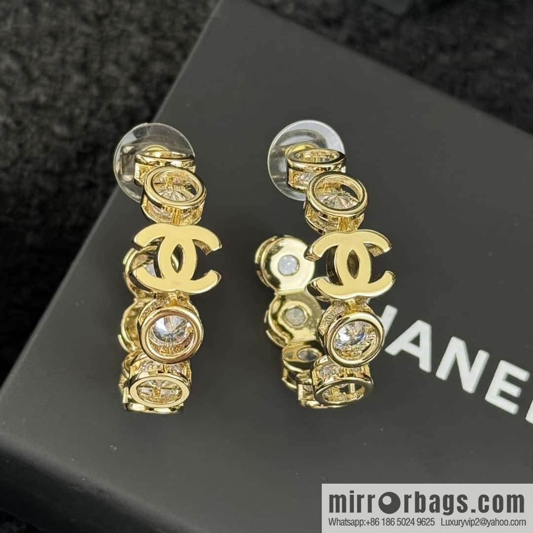 ❗️New ❗️☀️ New ☑️ Chanel semi-round double c round diamond stud earrings ☀️