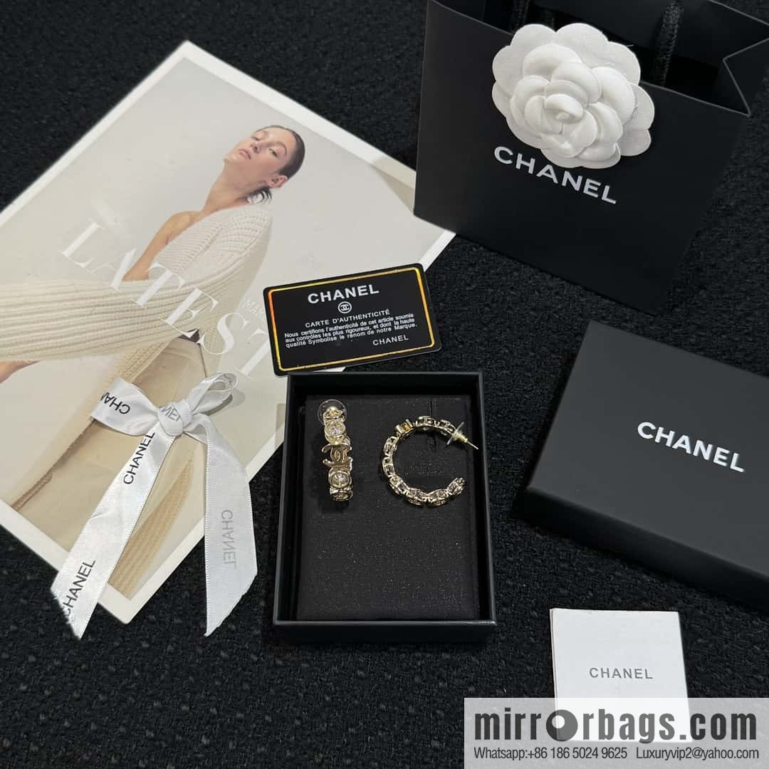 ❗️New ❗️☀️ New ☑️ Chanel semi-round double c round diamond stud earrings ☀️