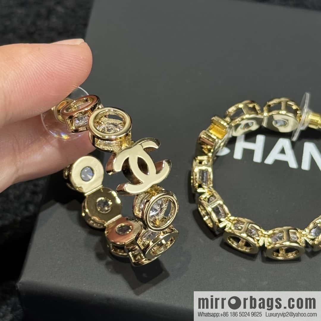 ❗️New ❗️☀️ New ☑️ Chanel semi-round double c round diamond stud earrings ☀️