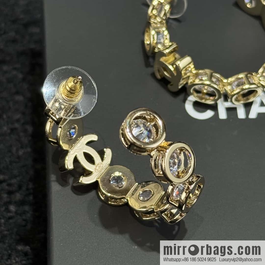 ❗️New ❗️☀️ New ☑️ Chanel semi-round double c round diamond stud earrings ☀️