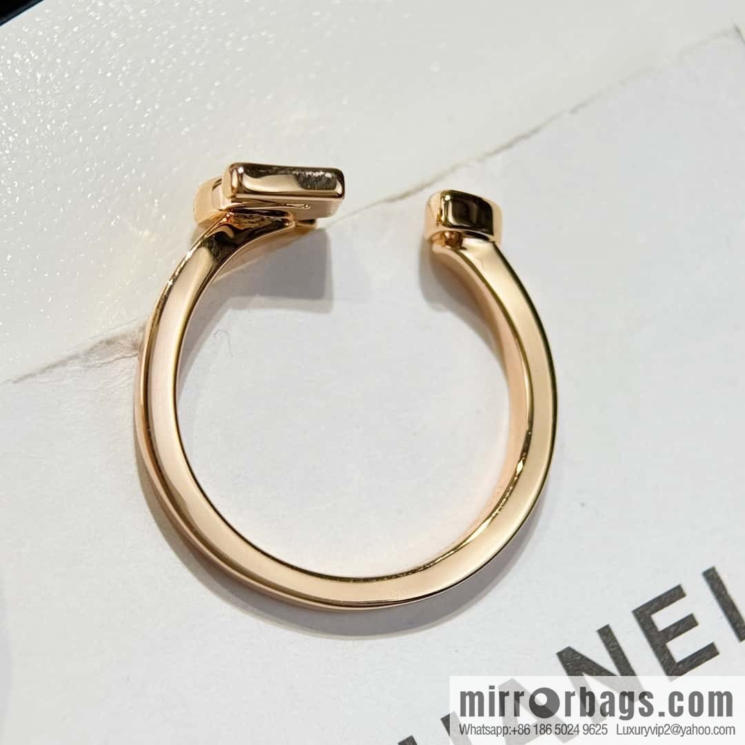 ❗️New ❗️☀️ New ☑️ Chanel COCO series 5-character ring ☀️