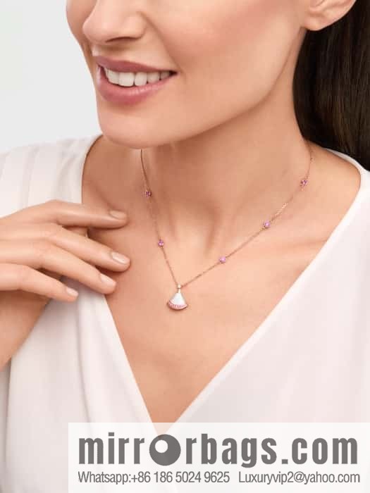 ❗️🎁 ☀️ Original ☀ BVLGARI DIVAS'DREAM Pink Diamond White Fritillary Fan Necklace  ☀️
