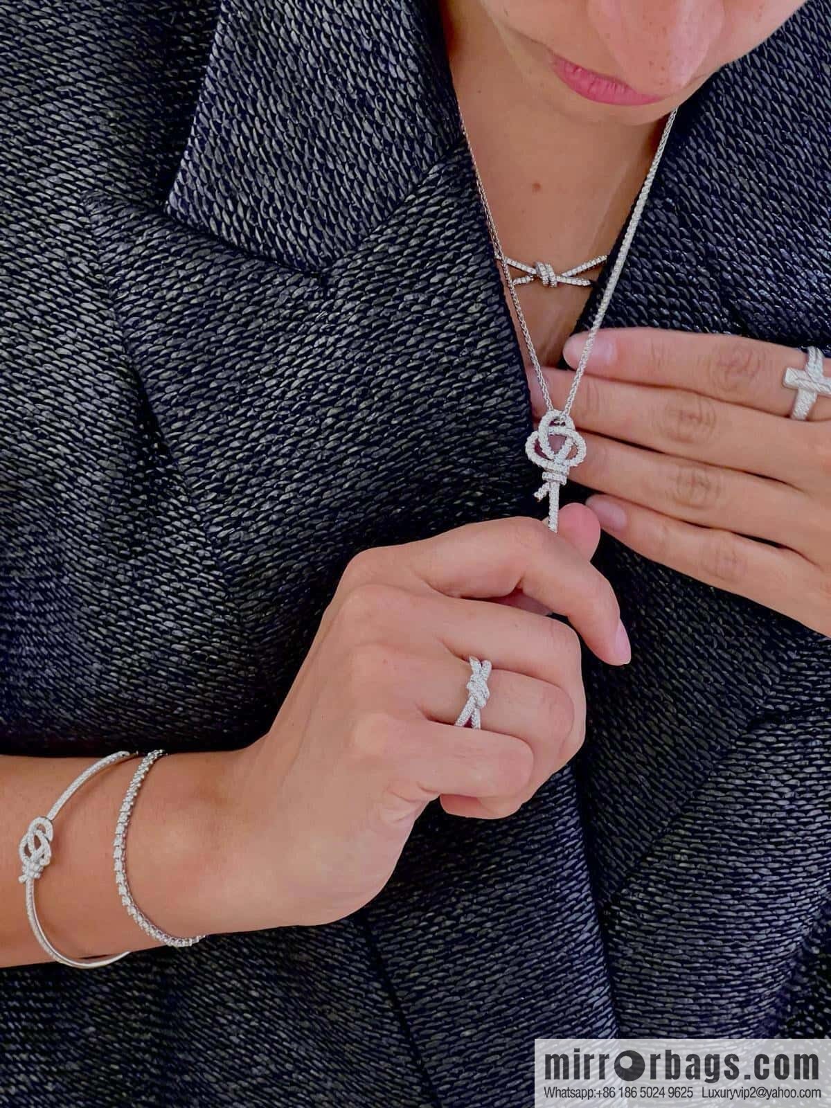 ❗️New ❗️ New ☑️ TIFFANY & Co. Woven Full Diamond Key Bracelet