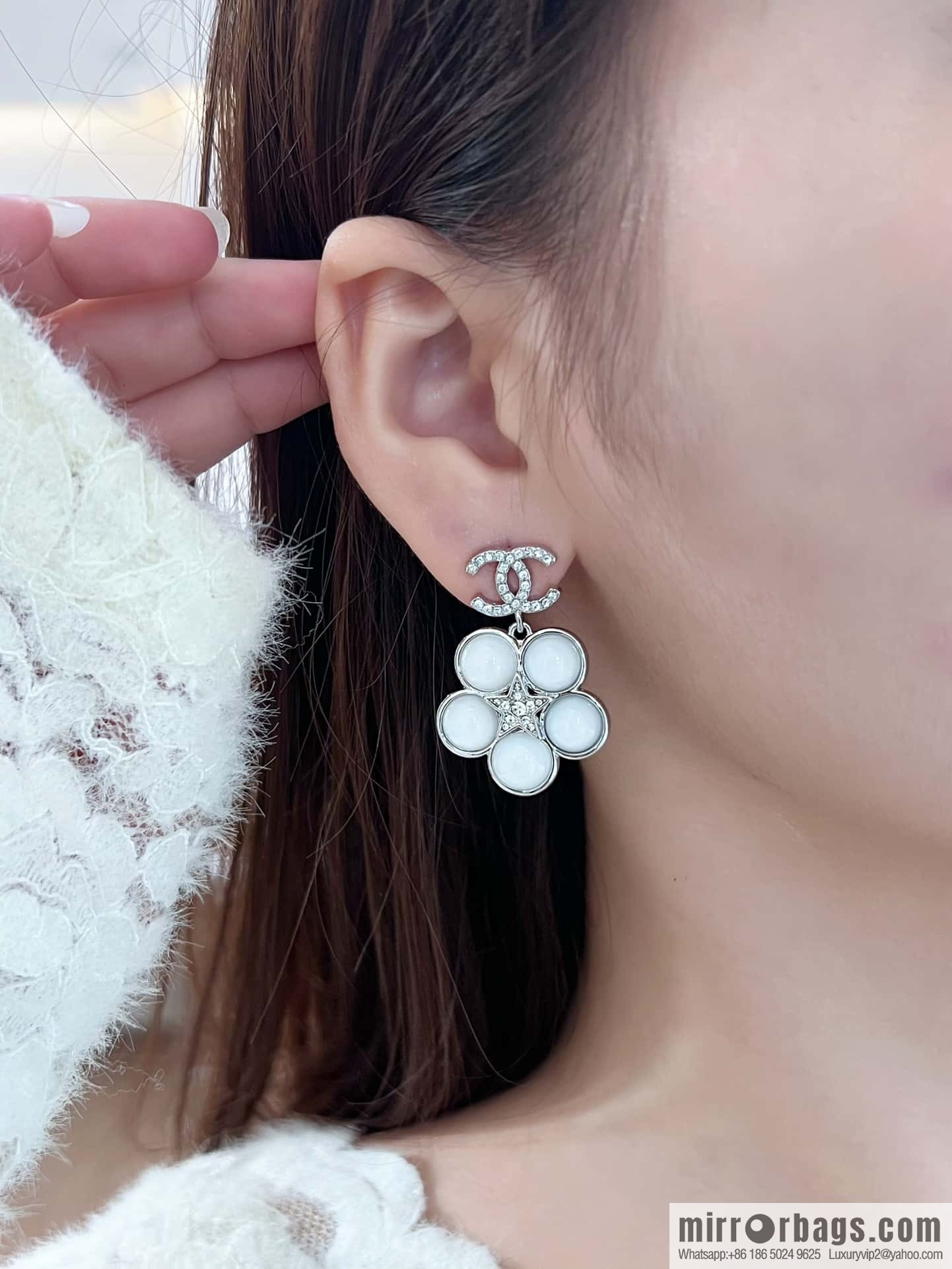 ❗️New ❗️☀️ new ☑️ chanel c2 double c snowflake stud earrings ☀️